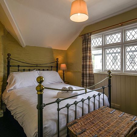 Bwthyn Llys Machynlleth Old Court House Villa Екстериор снимка